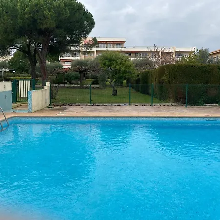 Beau Proche Mer, Gare Et Commerces Apartment Antibes