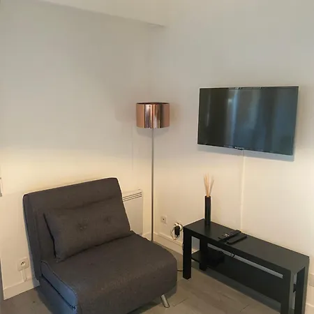 アパート Beau Proche Mer, Gare Et Commerces アンティーブ