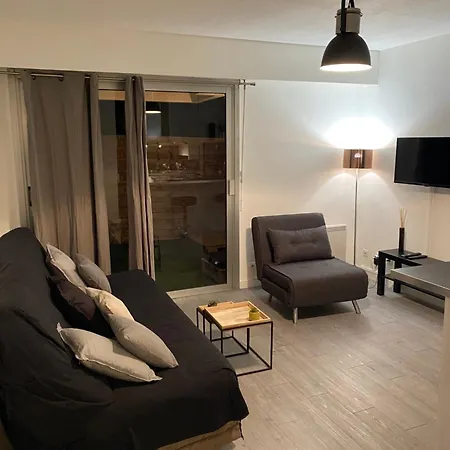 Beau Proche Mer, Gare Et Commerces *