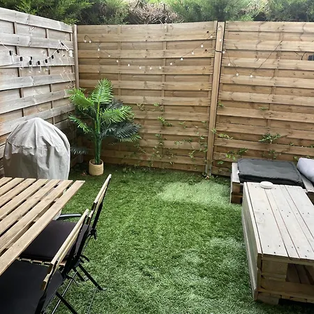 Beau Proche Mer, Gare Et Commerces アンティーブ