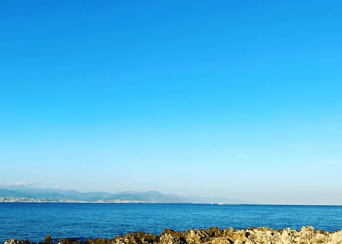 Beau Proche Mer, Gare Et Commerces Апартаменты Антиб